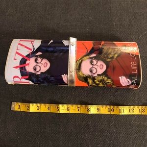 Vintage magazine cover clutch !